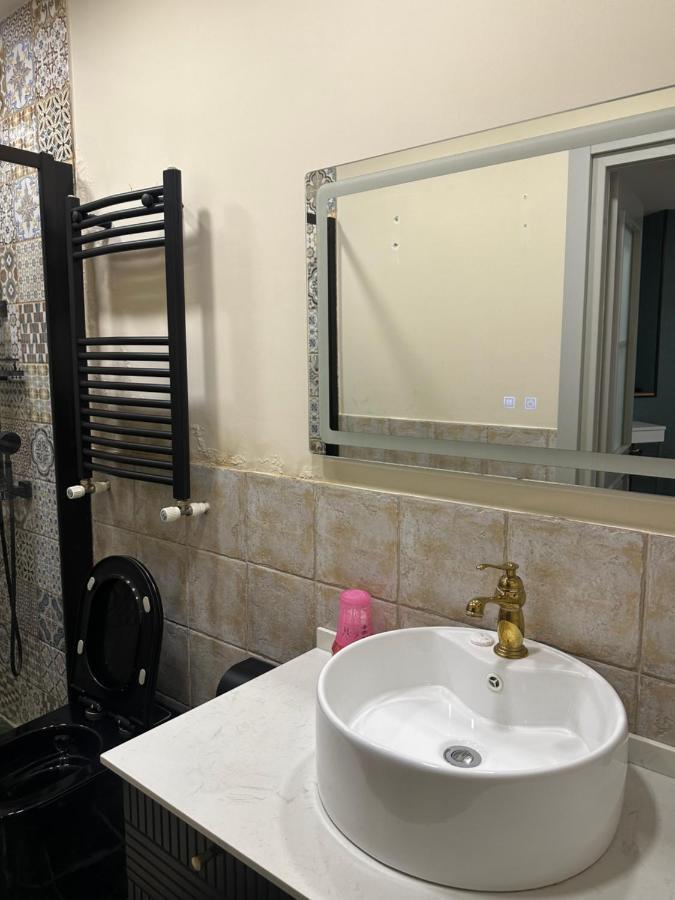 Qin Boutique Hotel Tbilisi Zewnętrze zdjęcie